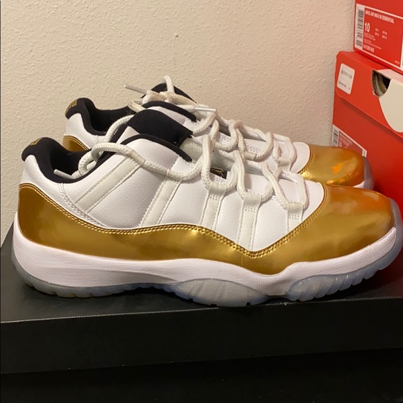 Air Jordan 11 Retro Low Closing Ceremony